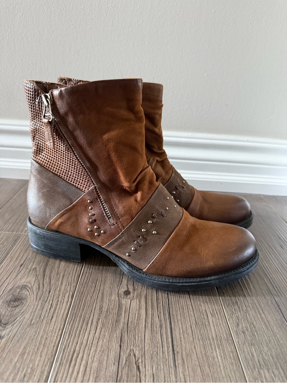 Miz Mooz Nanette Ankle Boot Size 41